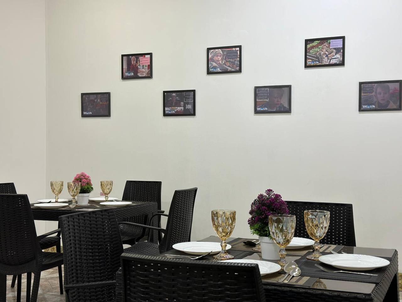 Home Alone Hotel Tashkent Bagian luar foto