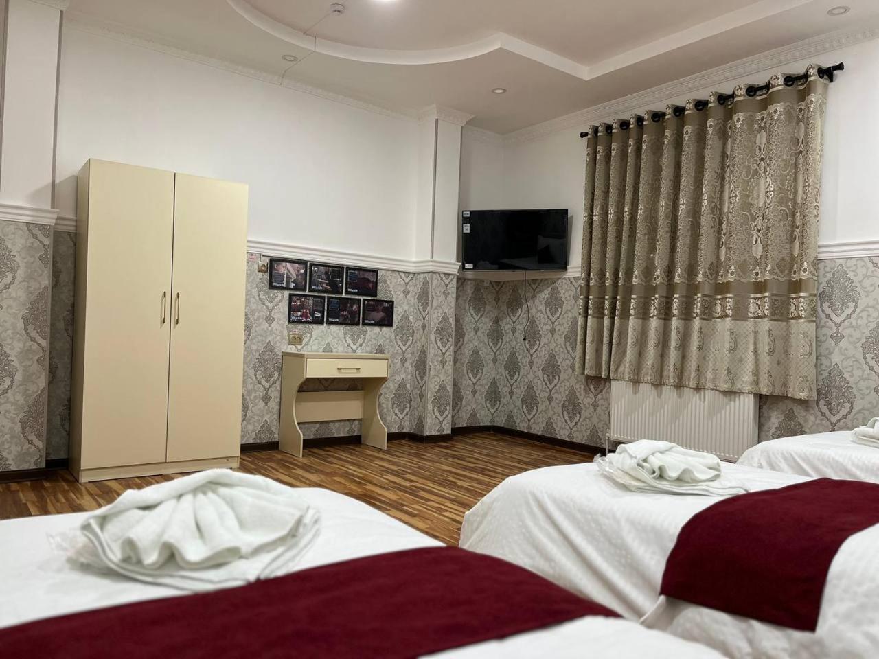 Home Alone Hotel Tashkent Bagian luar foto